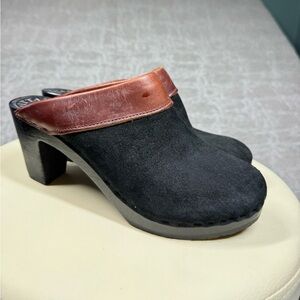 Brittany Swedish Slip On Wooden Clog Heel Women Size 6
